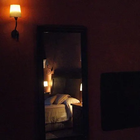 Casa Escobar & Jerez 4*